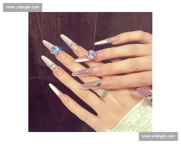 创意美甲大赛:艺术与时尚的完美融合,挑战极限的指尖艺术之旅 创意美甲大赛:艺术与时尚的完美融合,挑战极限的指尖艺术之旅